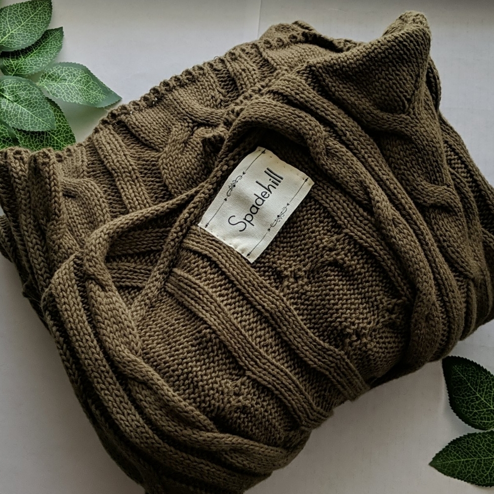 ⭐ HP x1 ⭐ Women's Cable Knit V Neck Sweater